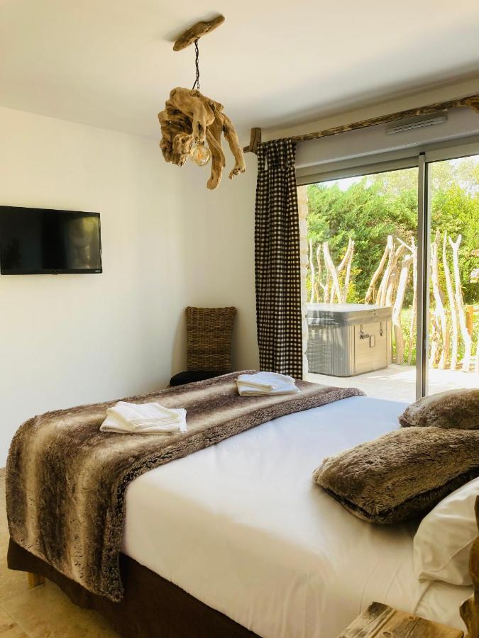 Manade Des Baumelles Bed and Breakfast Saintes-Maries-de-la-Mer Buitenkant foto
