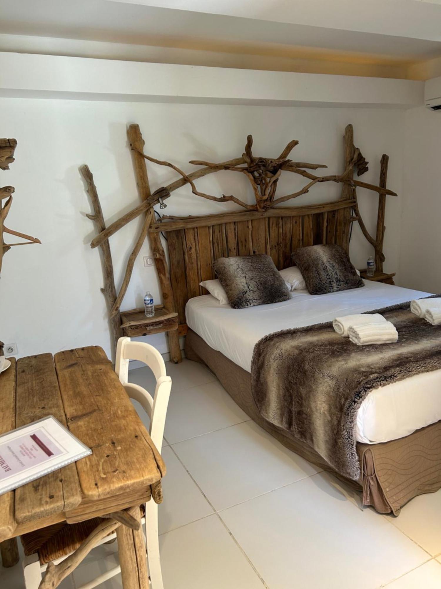 Manade Des Baumelles Bed and Breakfast Saintes-Maries-de-la-Mer Buitenkant foto