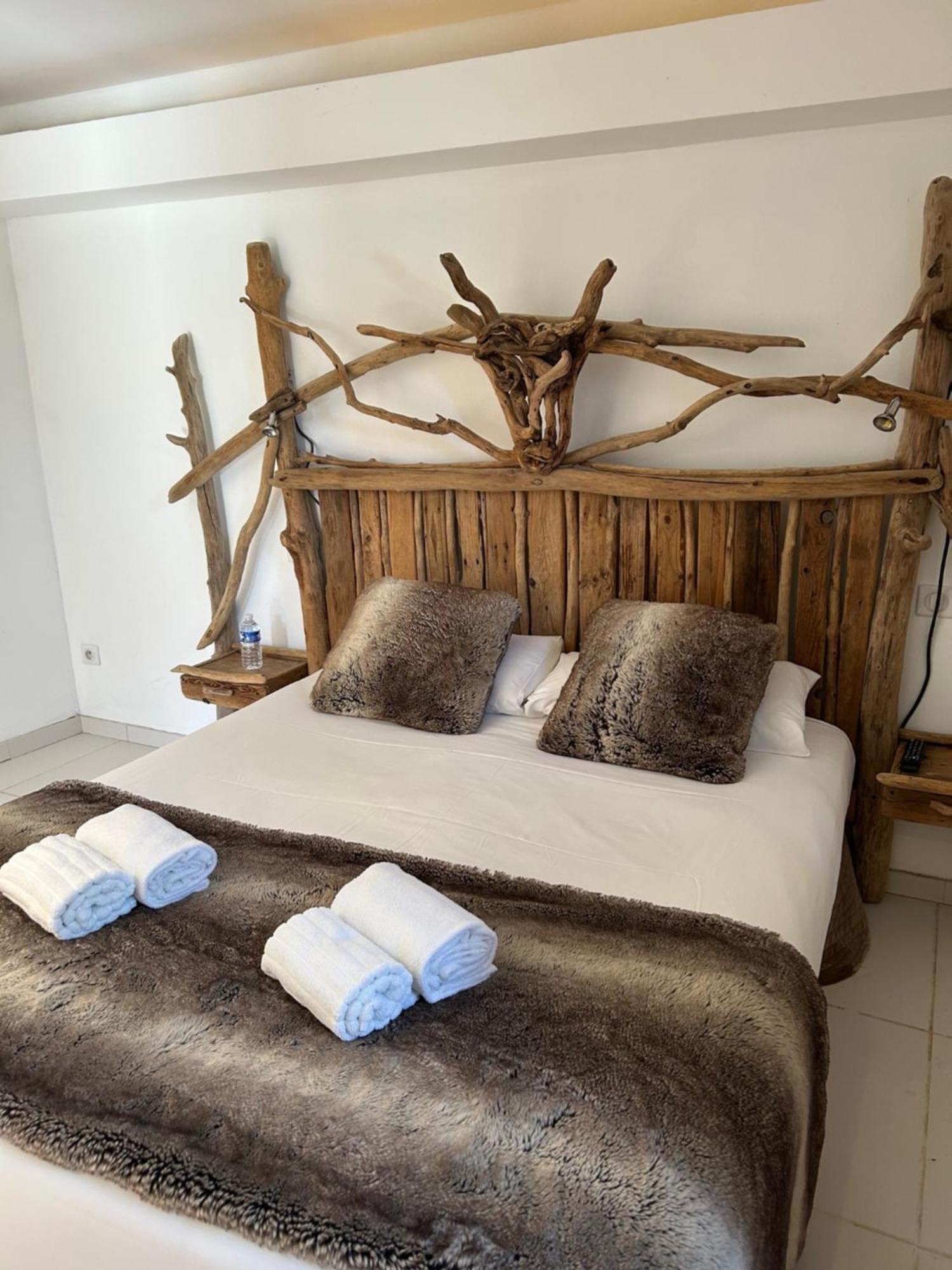 Manade Des Baumelles Bed and Breakfast Saintes-Maries-de-la-Mer Buitenkant foto